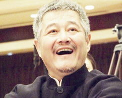  赵本山为玉树学子办秋晚获封荣誉校长