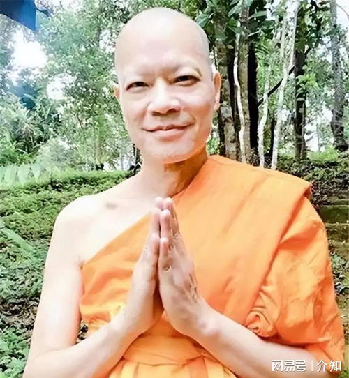  他曾与四大天王齐名,被富婆包养后变痴傻,如今看破红尘当了和尚