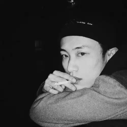  颜希情头动漫沙雕背影