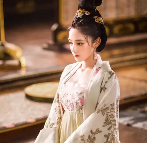  娱乐圈文我的明星未婚妻,1v1甜宠文,书虫快入坑