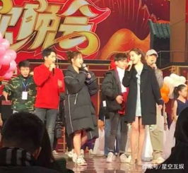  许魏洲官方身高185cm,关晓彤173cm,同框后瞬间清晰了