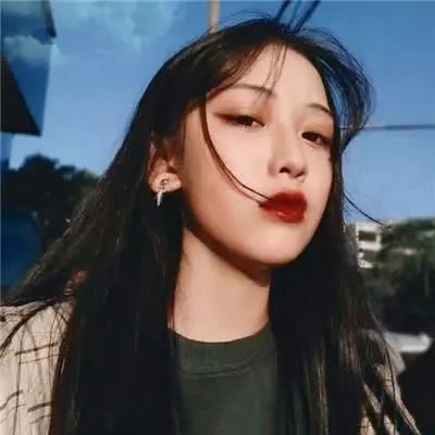  14句霸气超拽女生个性说说爱对了是爱情爱错了是青春