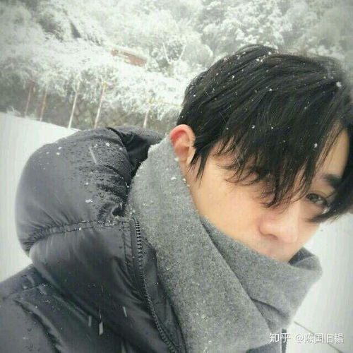  想问问有什么男生合适好看的清醒短发