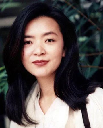  她是刘德华一生挚爱,周润发为她自杀,如今孤独终老无人娶