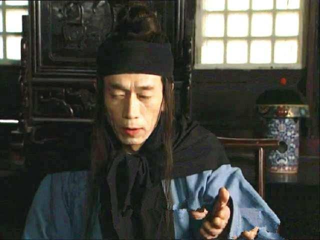  人往往憎和尚,憎尼姑,而不憎道士,懂此理者懂得中国大半
