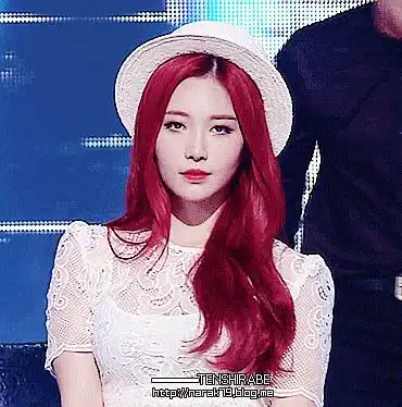  哎好喜欢看美女搞红发