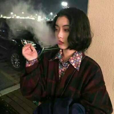  这3种女人被称为渣女,遇到要小心,不要被骗