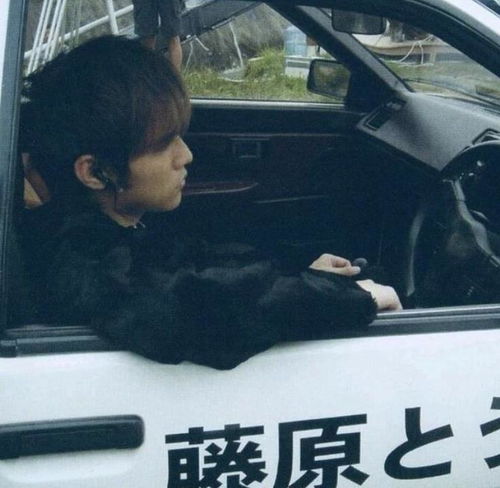  慕了王俊凯客串周杰伦电影,还收大礼,激动到狂吹彩虹屁