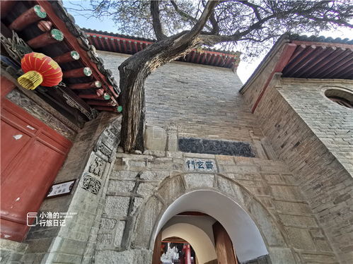  陕西绝壁古建似仙宫,只有22米高,却高耸入云让人心惊