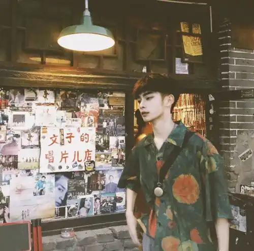  三观超正的文案