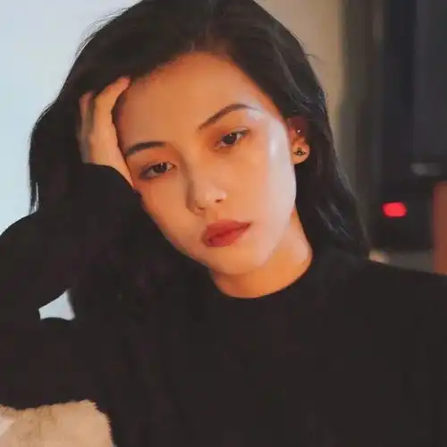 女生头像高质量黑色系王