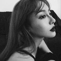 黑白女头御姐高清图片折叠过青春的创伤