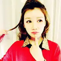  红色女生头像谢谢你一路的陪伴我