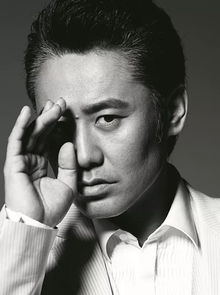  人物一个男人走过的最美的弯路,就是成为了吴秀波