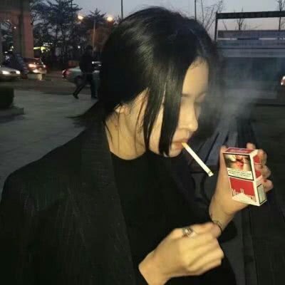  伤乳房贼猛的3行为,89女孩子习以为常,变平板别哭呦