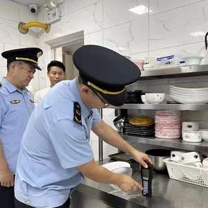  锐评餐具费司空见惯就合理合法吗