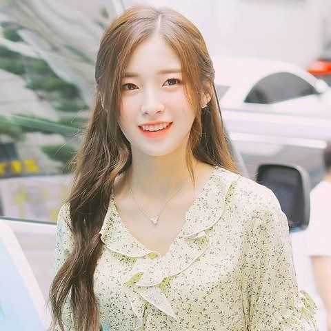  韩网热议从脸上可以看到秀智和irene样子的爱豆