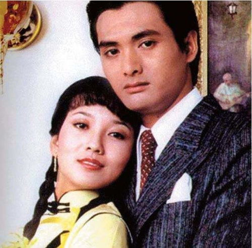  1983年周润发闪婚余安安称一辈子爱她,为何9个月后将她赶出家门