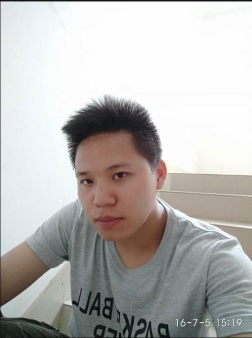  94年成熟稳重的帅哥期待与善解人意的你携手一生