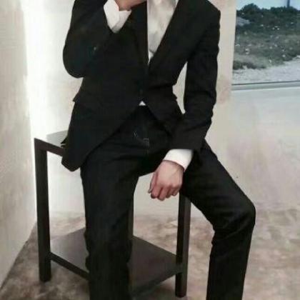  部位男头下半身超酷,看不到脸也藏不住就理直气壮