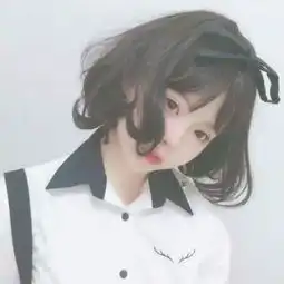  帮忙找一下这个头像的情头或是可想的谢谢