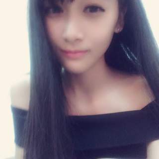  撩人心的美女主播小狸