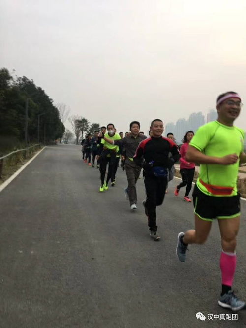  我们跑不过时间但我们可以超越昨天的自己难忘的团跑日