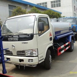  山东哪里买8吨洒水车山东哪里买8吨洒水车价格山东哪里买8吨洒水车厂家