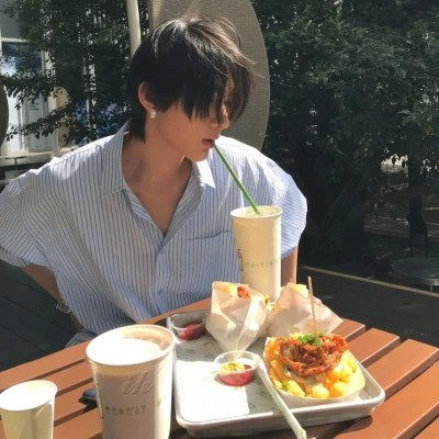  2023最新高清帅气真人男生头像