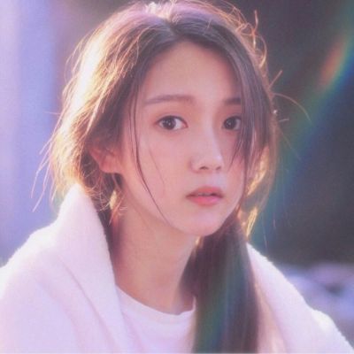  抖音里的火句子我们这么拼,这么努力赚钱,是为了什么