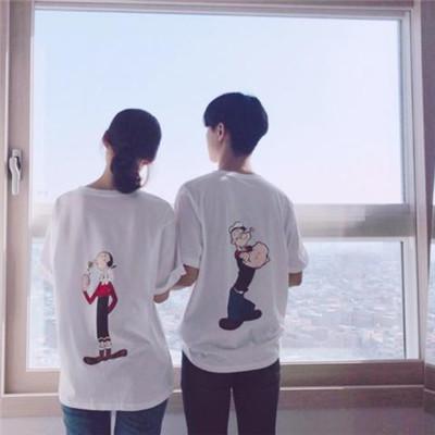  情侣装双人头像穿着一样的衣服才是一对