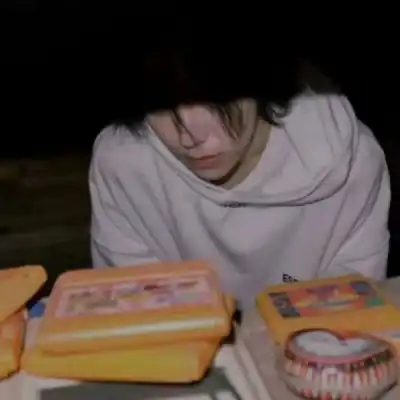 男生暗黑系头像真人