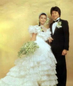  她让周润发殉情,刘德华下跪,至今未婚