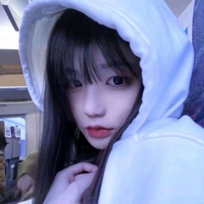  日复一日没有情绪平静的像一潭女生头像我要个性网