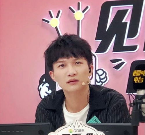  周深宋威龙井柏然等明星的八卦趣事