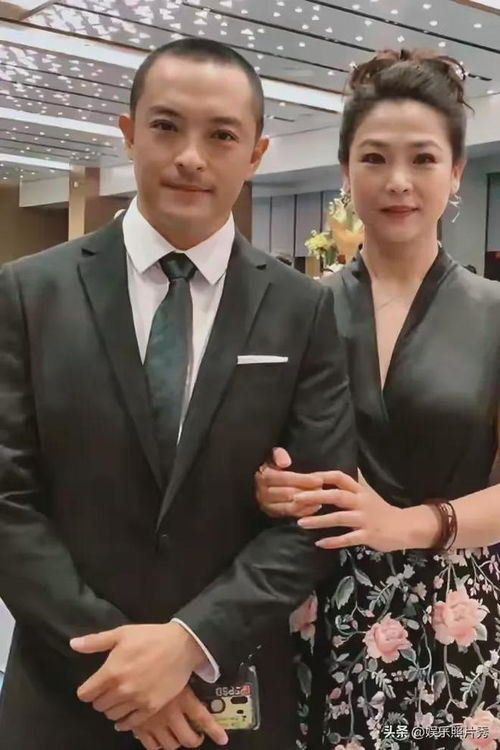  这位帅哥英俊气质,美女美丽大方,气质优雅