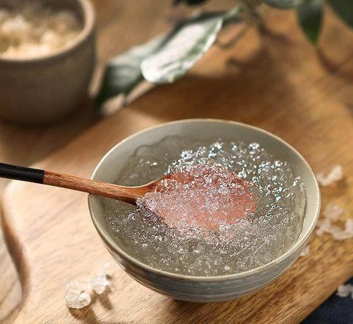  女人到了更年期易衰老多吃这几种食品,增强体质延缓衰老
