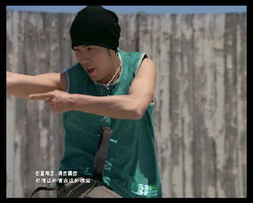  周杰伦离开百事可乐由蓝变红改喝雪碧