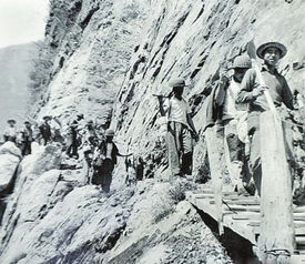  成昆铁路凉山建设纪实大地上的无字丰碑