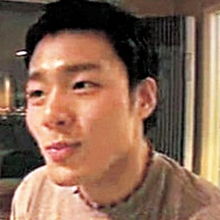  全智贤3亿身家丈夫曝光银行高层作风低调图