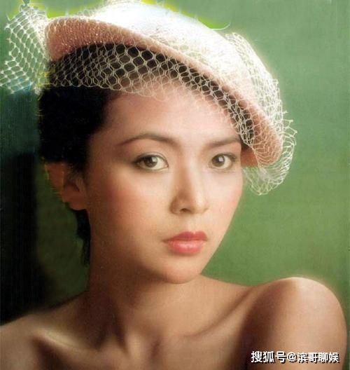  一个令周润发和刘德华都痴迷的女人,至今61岁为什么还单身