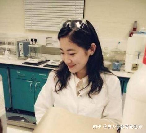  女神童何碧玉,14岁满分考上清华,创造神话的她如今怎样了