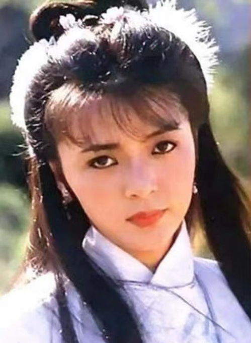  小龙女陈玉莲近况曝光,皮肤松弛素颜显老态,61岁至今单身一人