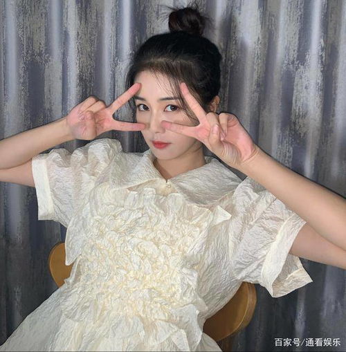  白鹿18岁模特旧照曝光,婴儿肥初恋脸,却因做模特留下关节炎