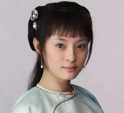  甄嬛传现在才明白,新小主为什么只有甄嬛没旗头