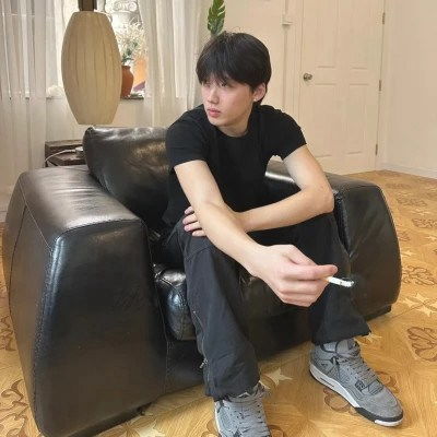  2023最新高清帅气真人男生头像