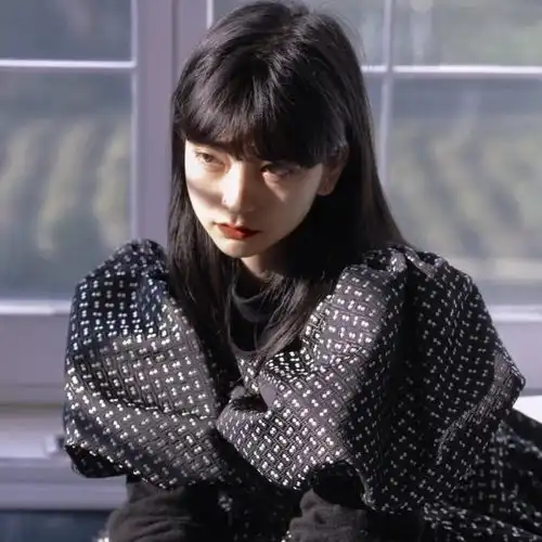  小众浪漫女生头像