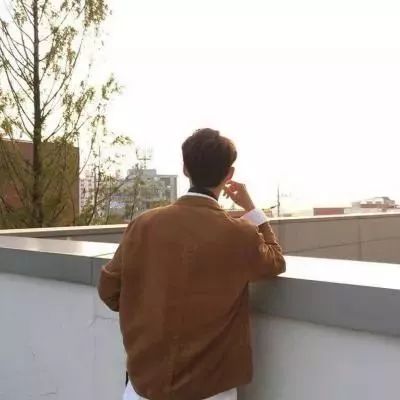  不露脸背影头像
