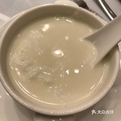  龙皇酒家世贸中心店的杏仁蛋白茶好不好吃用户评价口味怎么样香港美食杏仁蛋白茶实拍图片大众点评