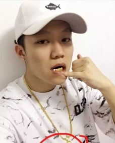  pgone吸毒证据在陌陌被发现,一夜未睡狂删照片还是被网友截图